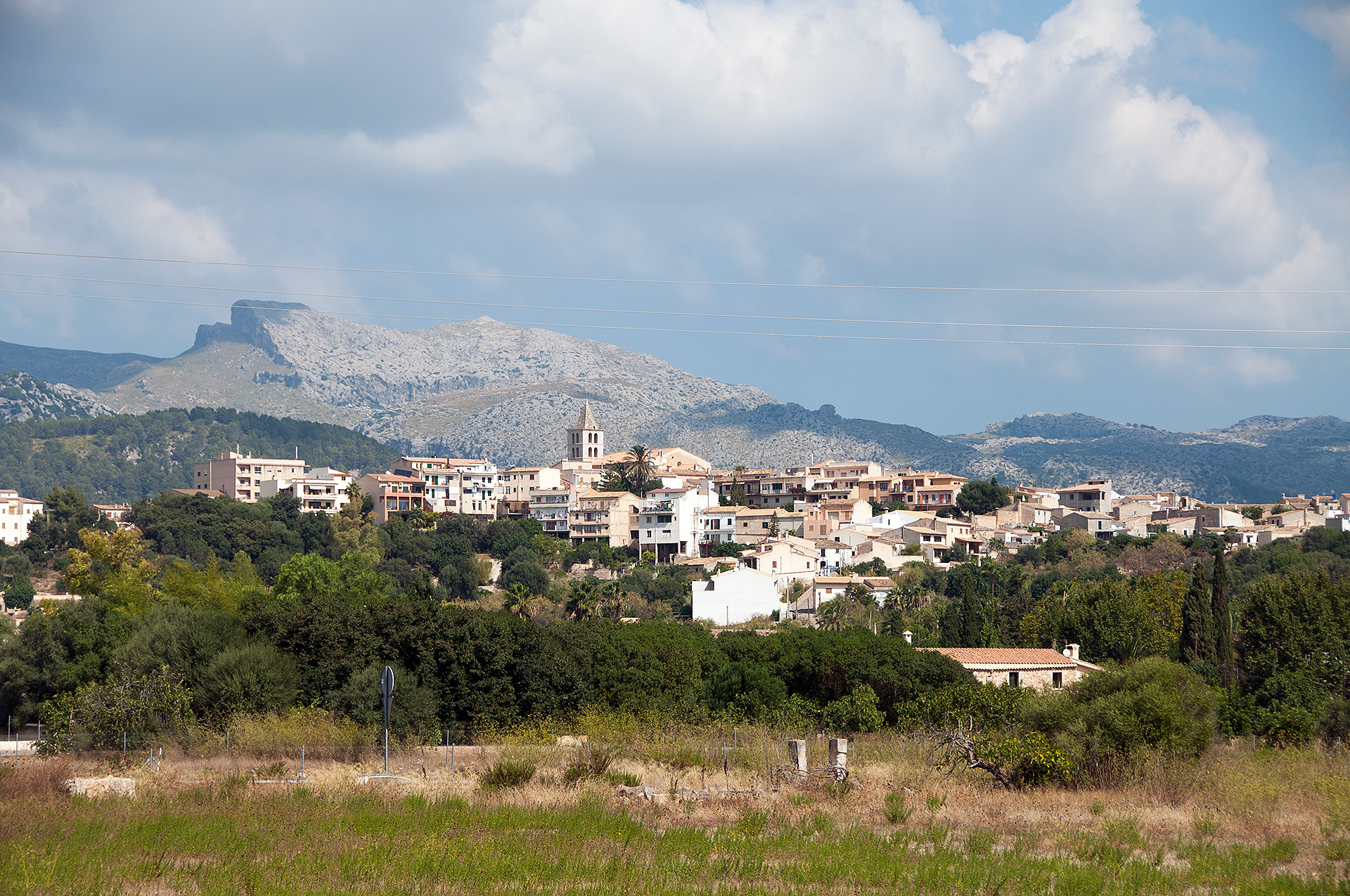 Holiday rentals Campanet