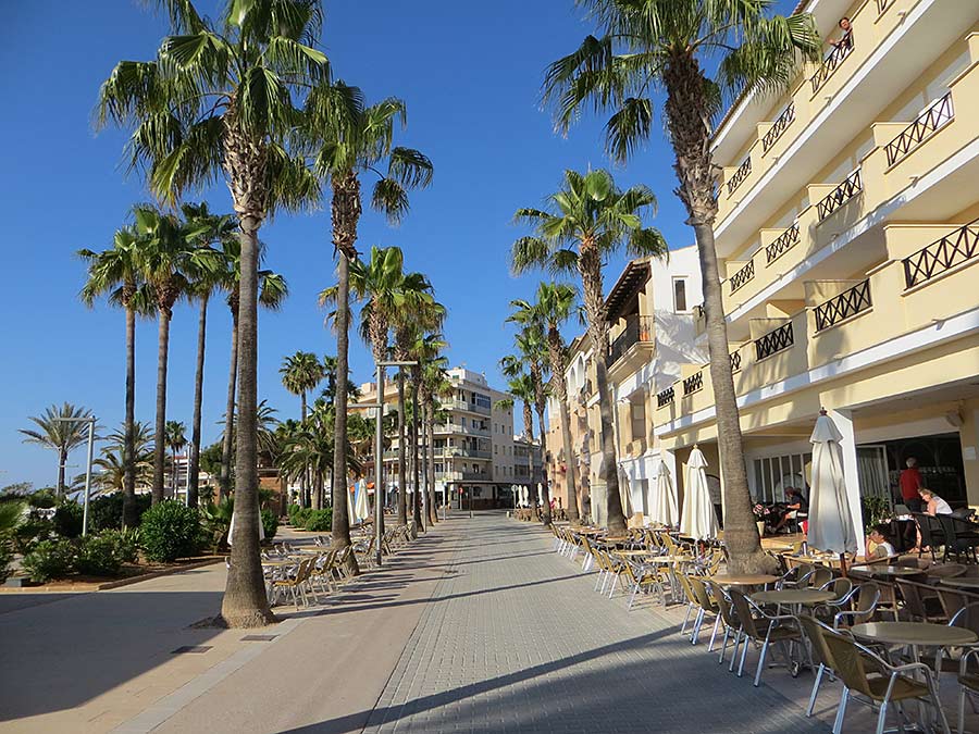 Holiday rentals Sant Jordi