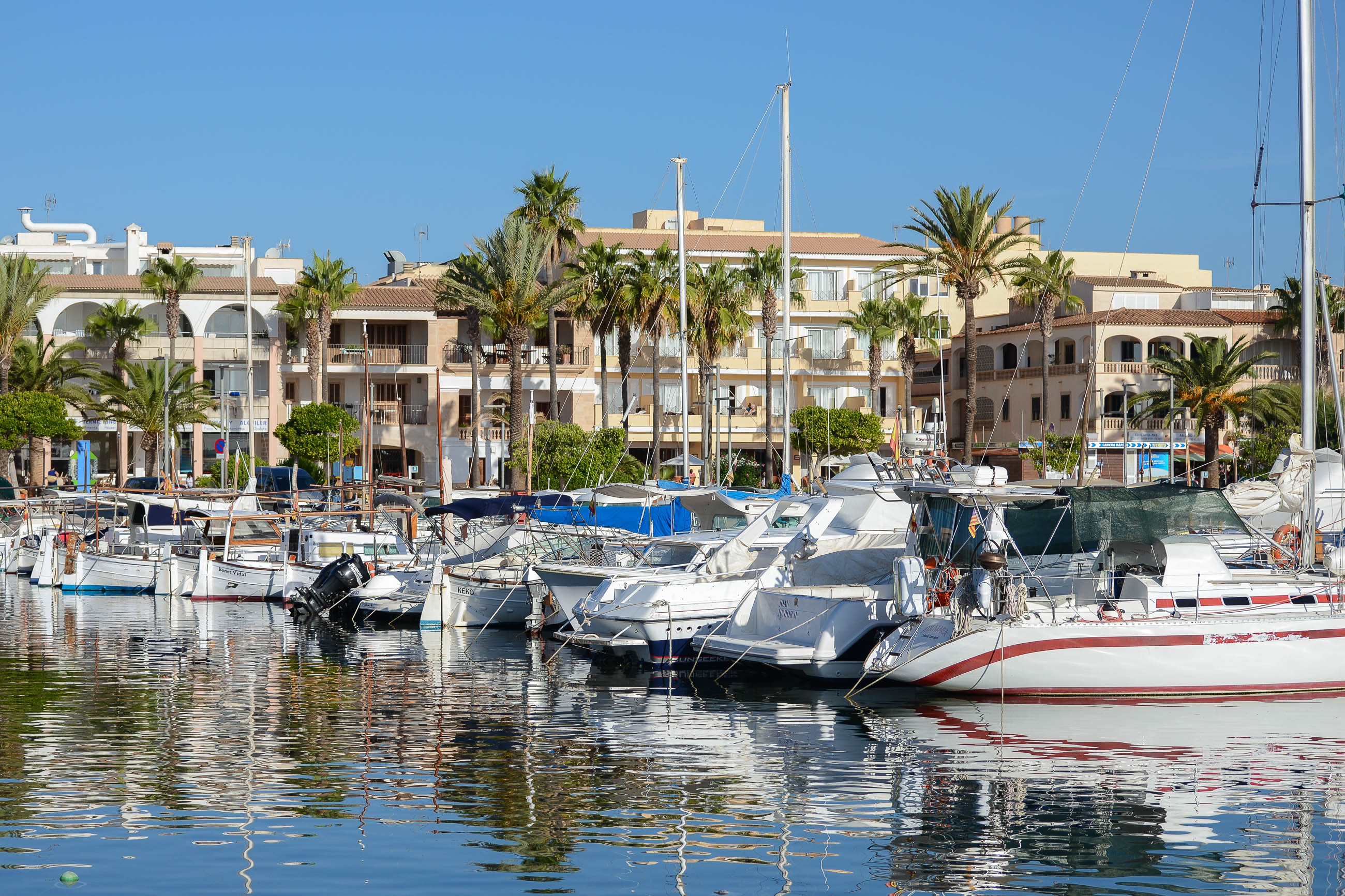 Holiday rentals Colonia Sant Jordi