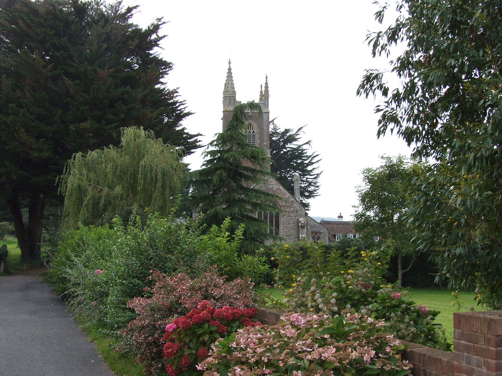 Holiday rentals Stanbridge