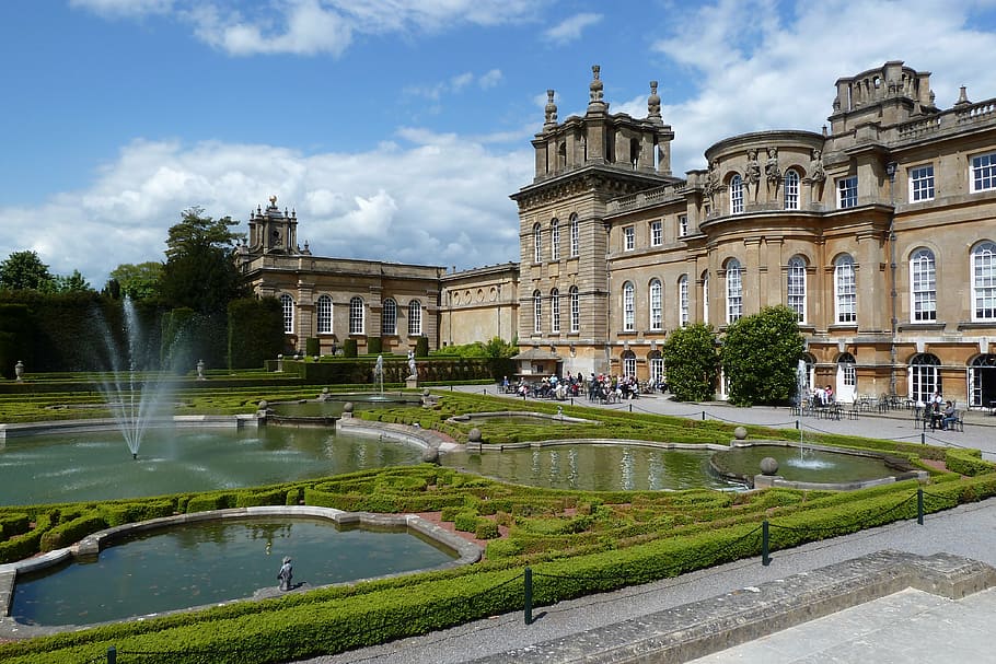 Hotels in Waddesdon