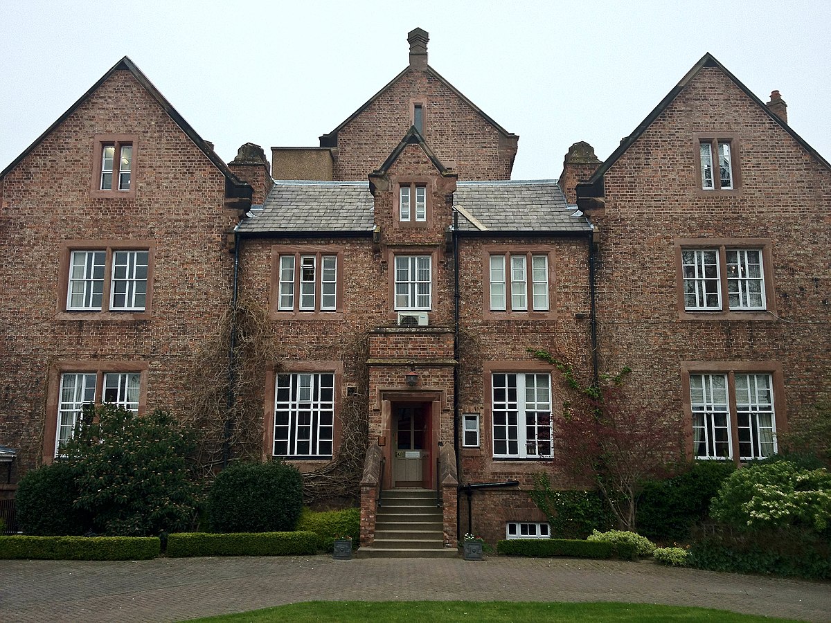 Holiday rentals University of Chester
