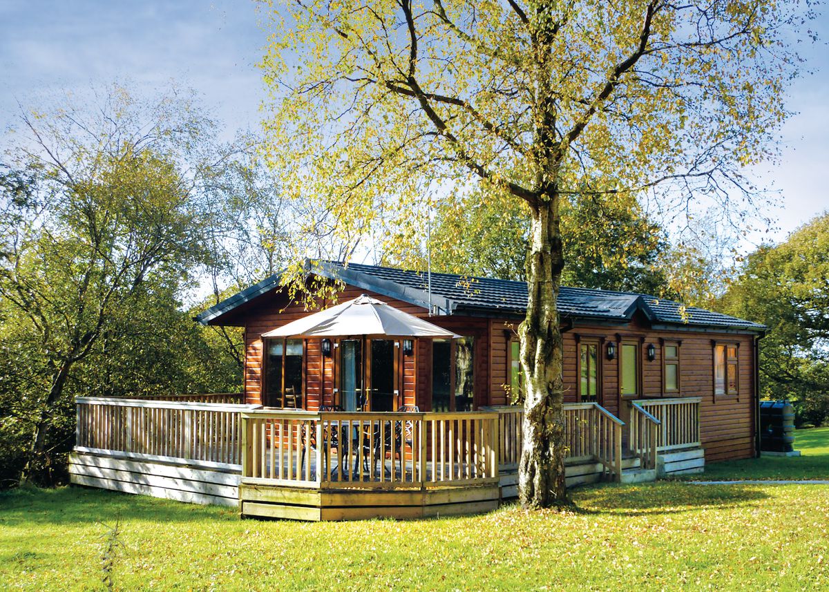 Holiday rentals Charlesworth