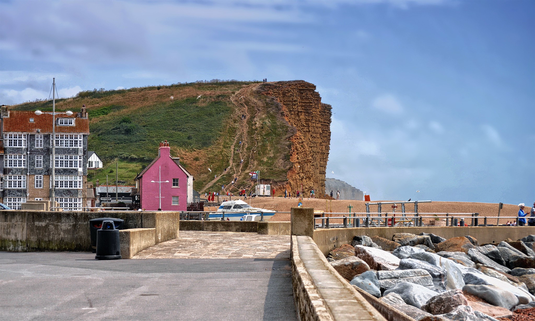 Holiday rentals Bridport