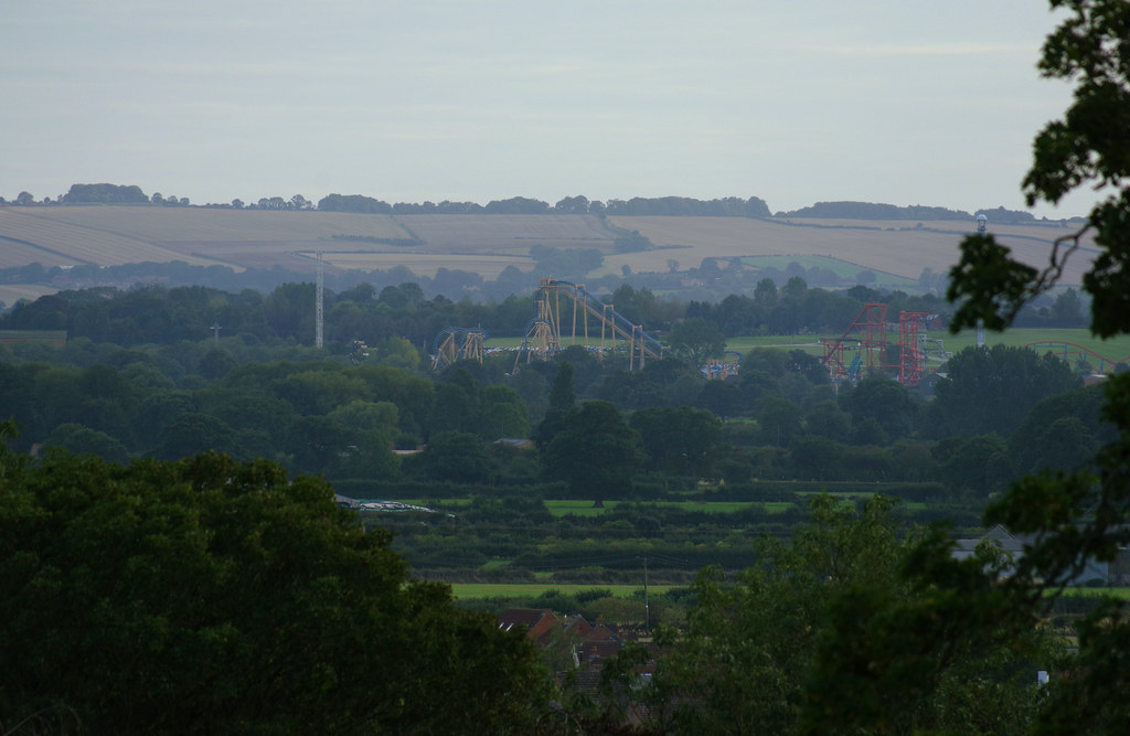 Holiday rentals Flamingo Land Theme Park