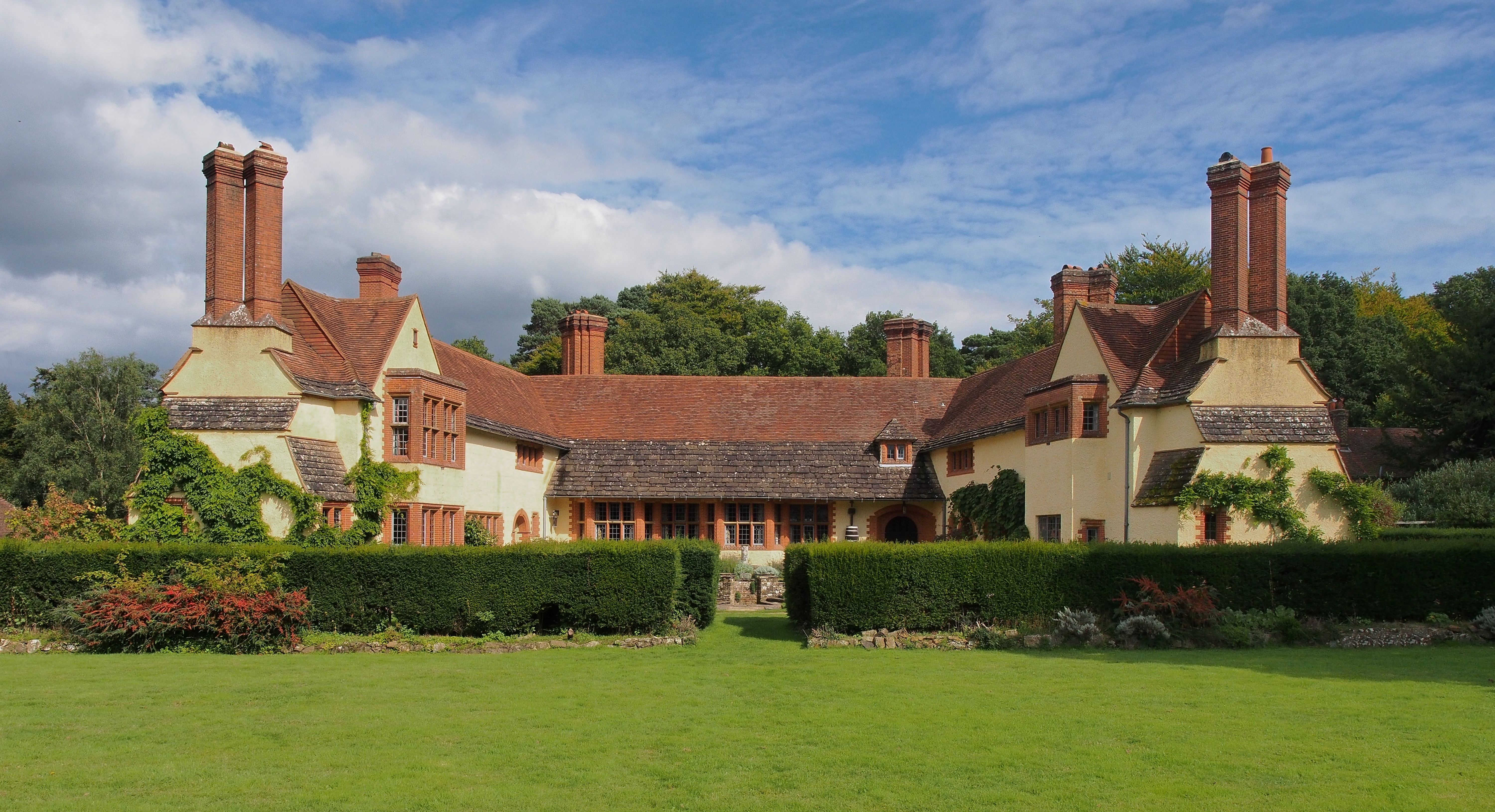 Hotels in Godalming