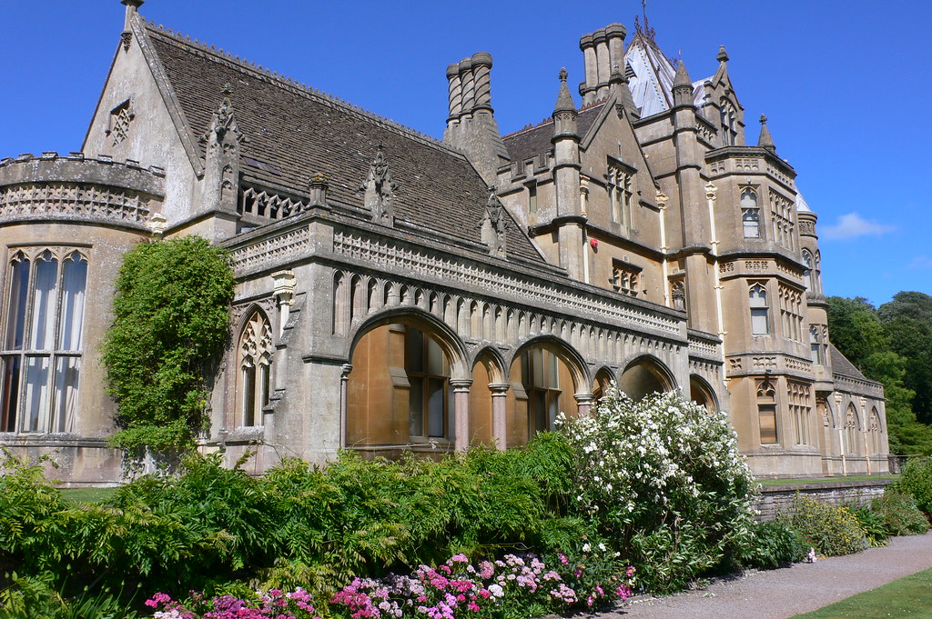 Holiday rentals Tyntesfield