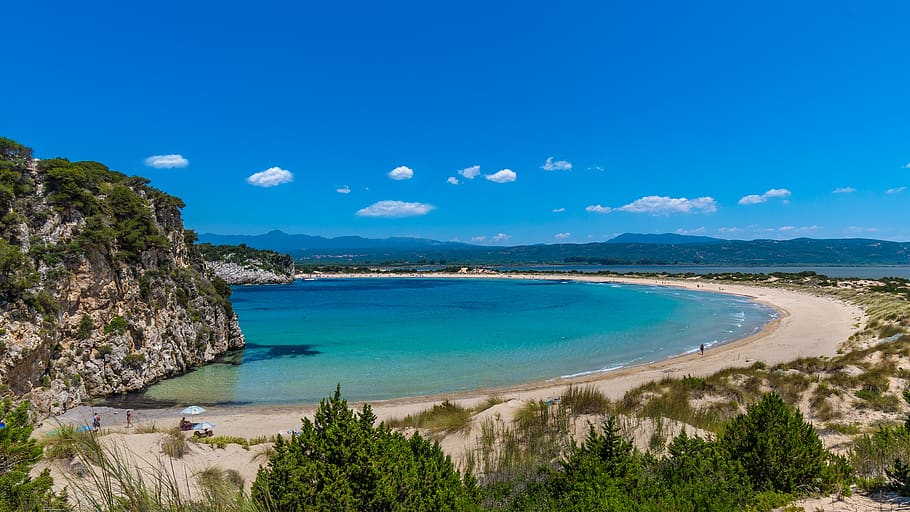 Holiday rentals Limeni