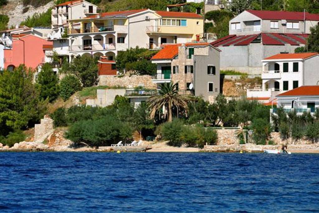 Holiday rentals Celina