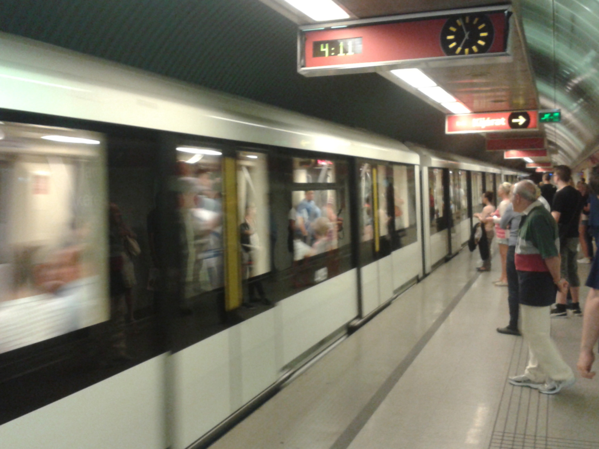 Hotels in Blaha Lujza Square Metro Station