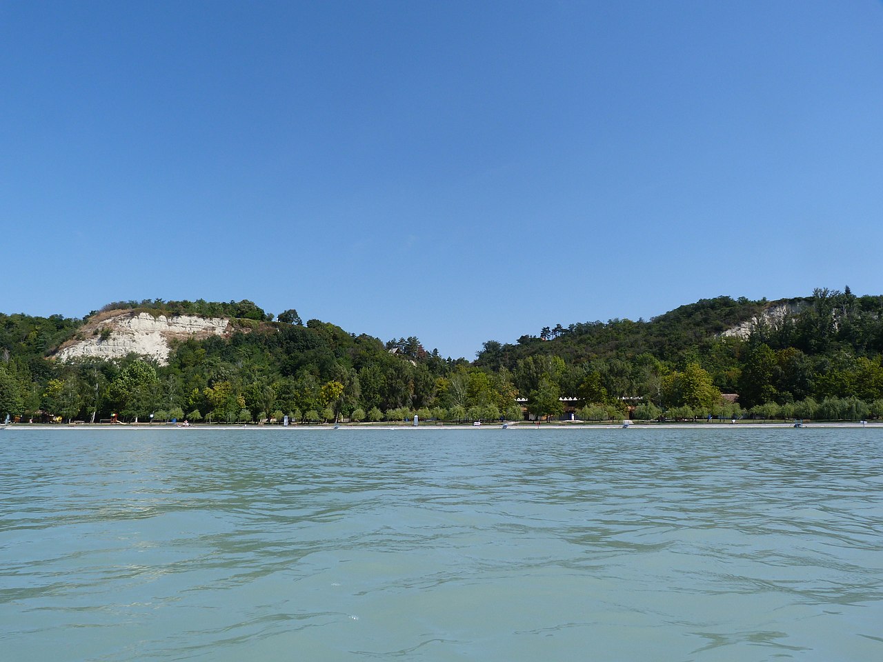 Hotel in Balatonakarattya