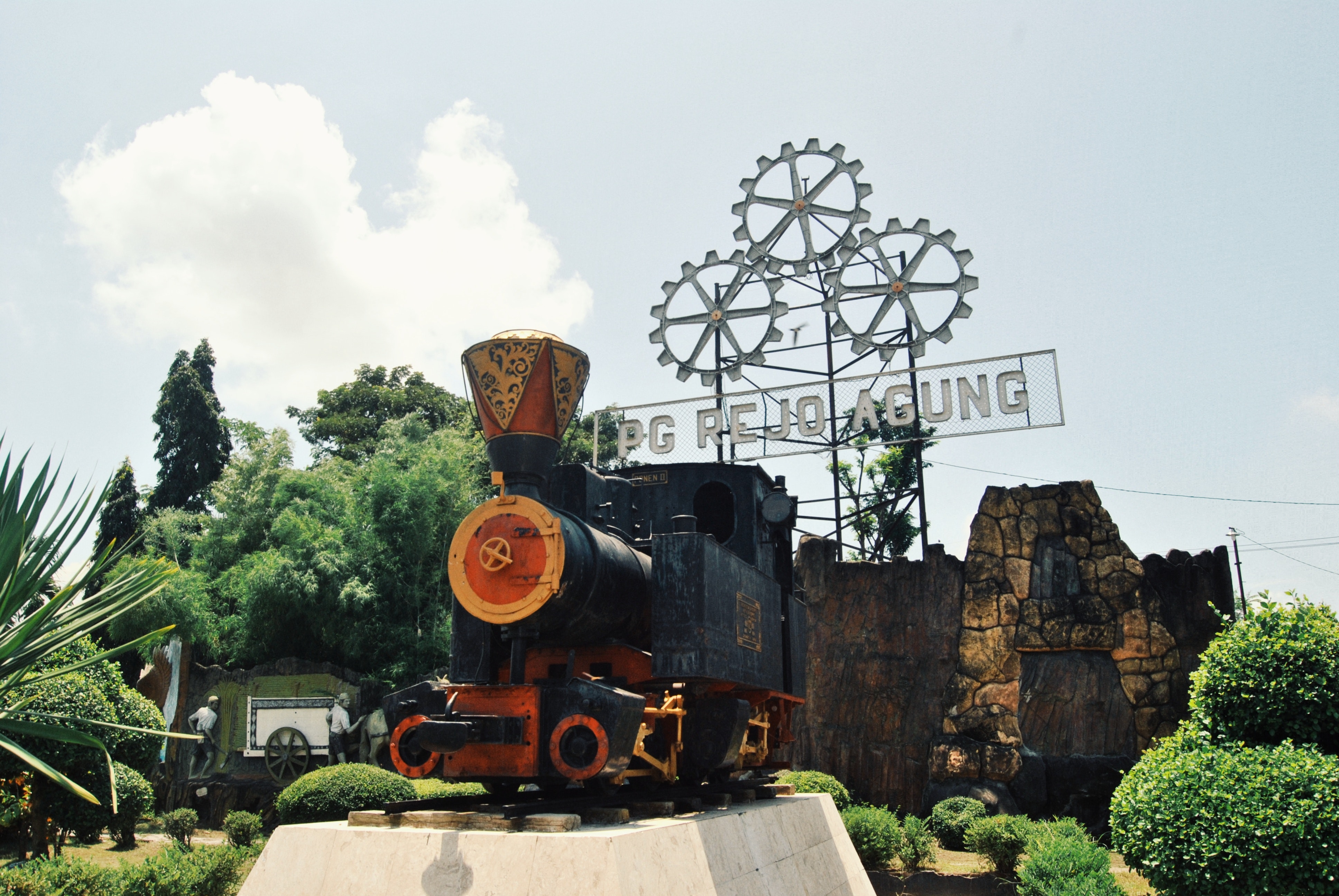 Holiday rentals Madiun