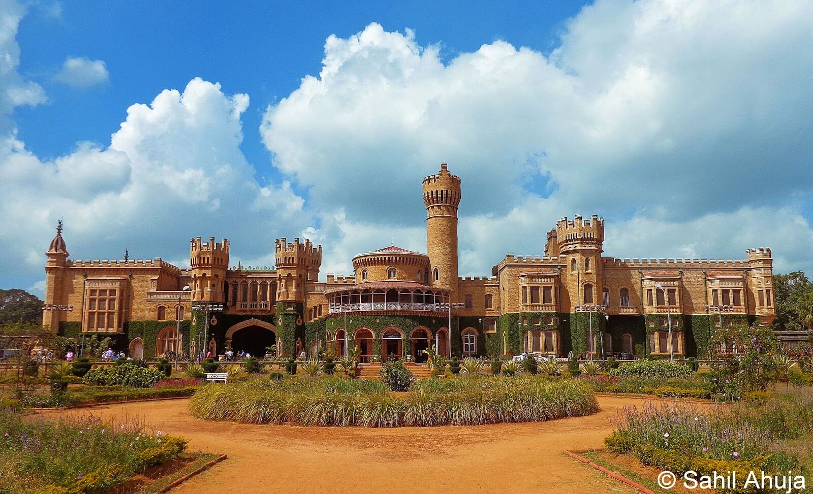 Holiday rentals Bangalore