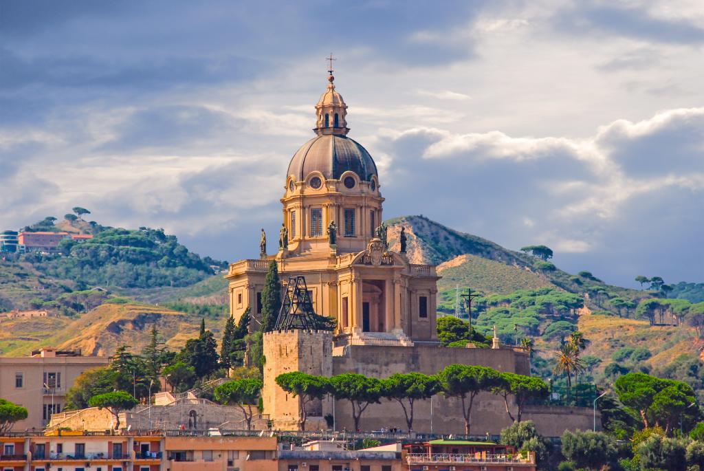 Holiday rentals Messina
