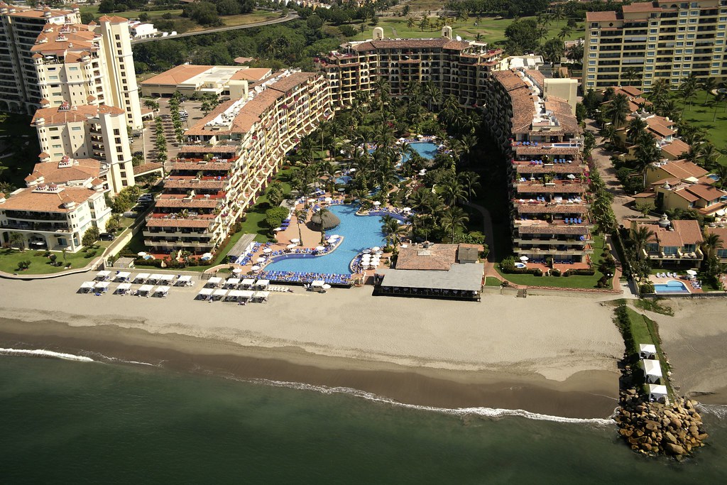 Hotel a Marina Puerto Vallarta