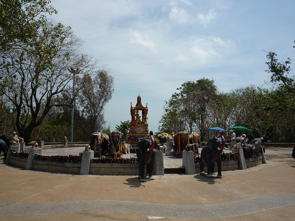 Hotel a Capo Promthep