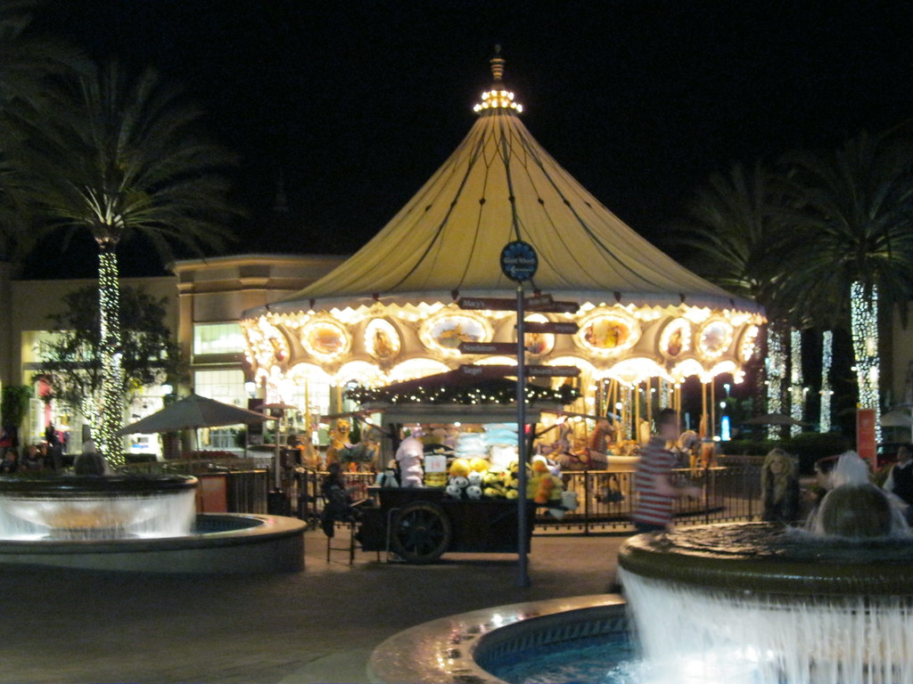 Holiday rentals Irvine Spectrum