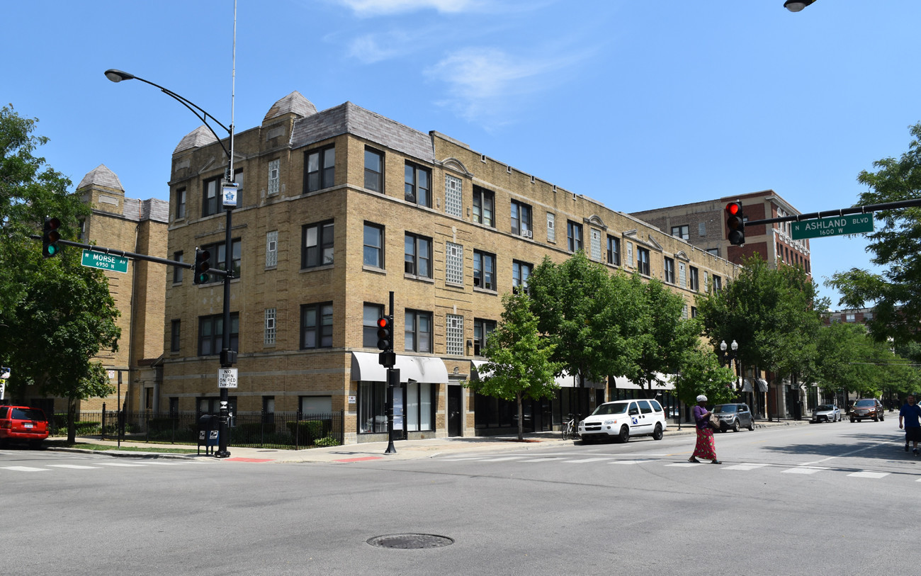 Holiday rentals Rogers Park