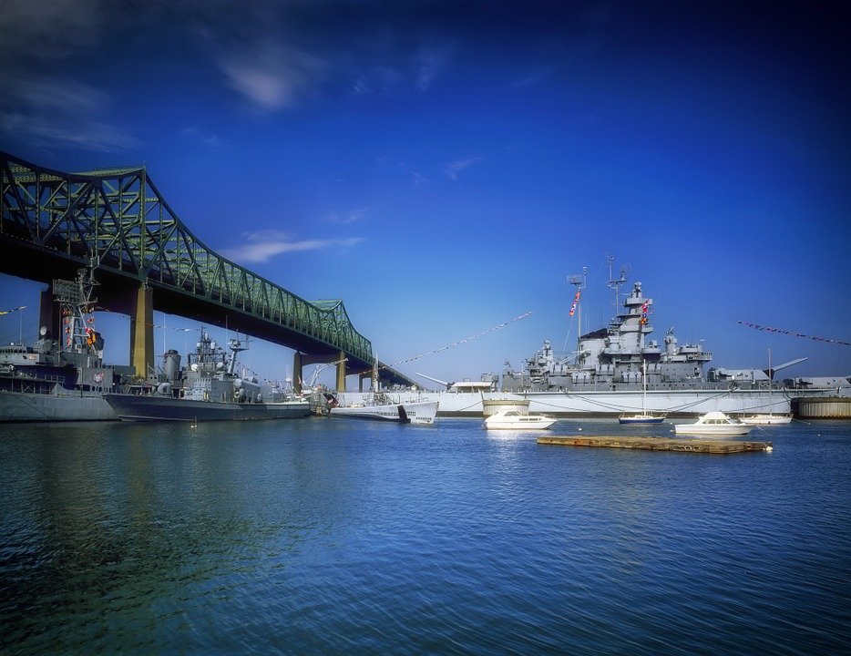 Hotels in Fall River