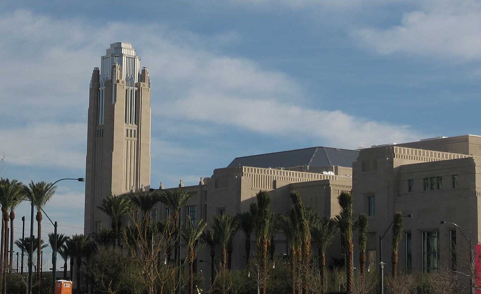 Hotel in The Smith Center for the Performing Arts