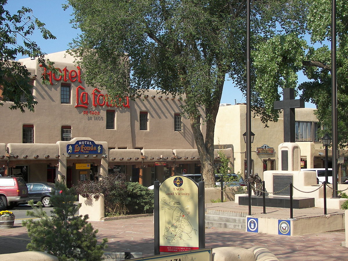Hotels in Taos