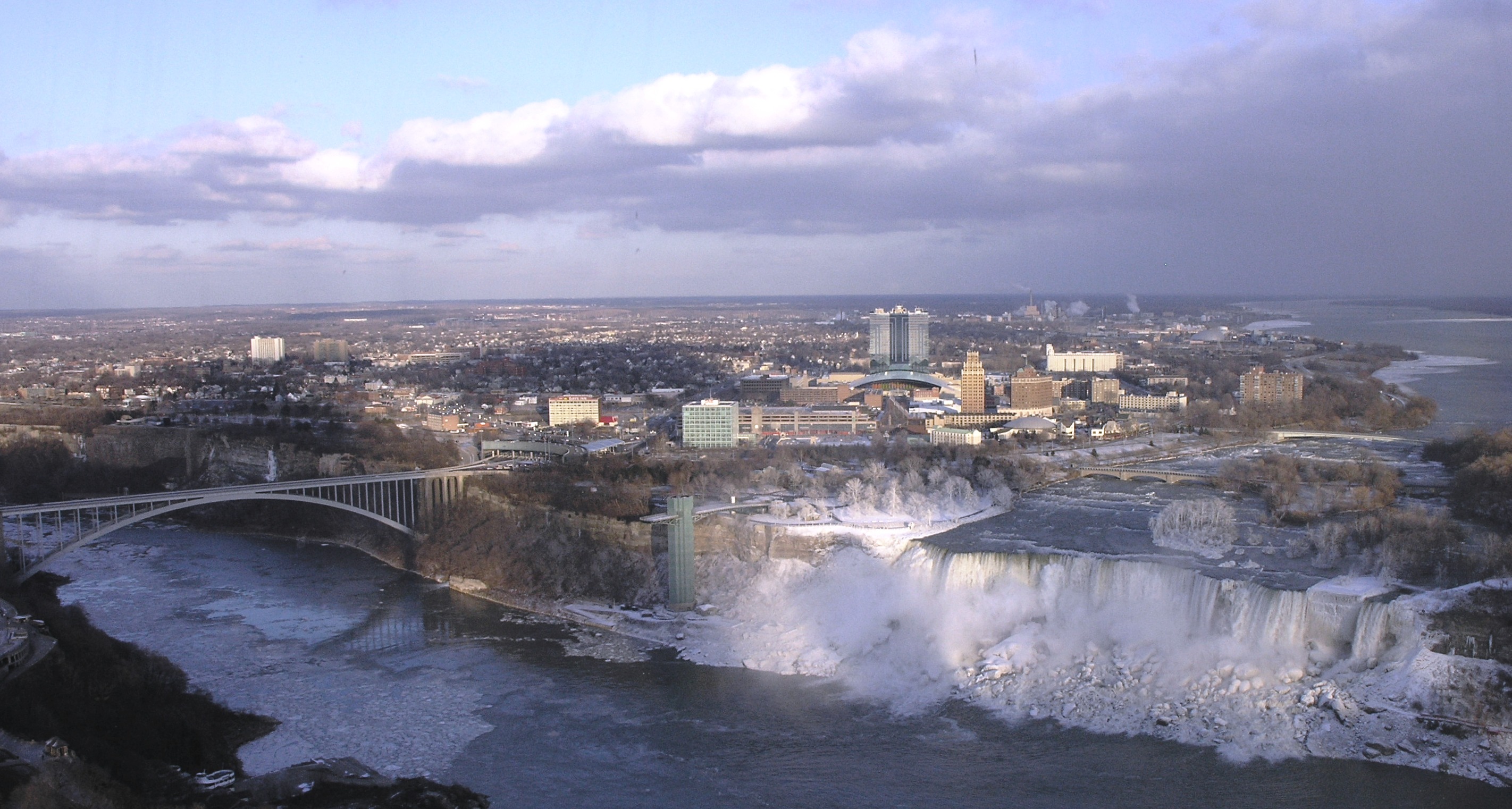 Hotels in Downtown Niagara Falls