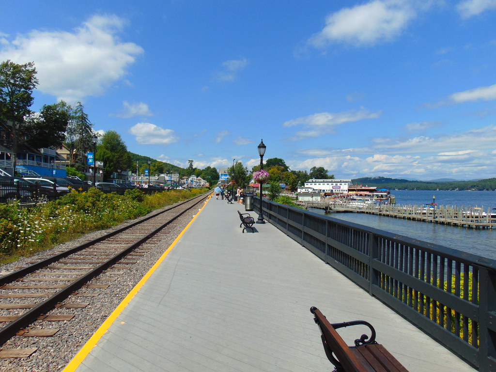 Hotels in Weirs Beach