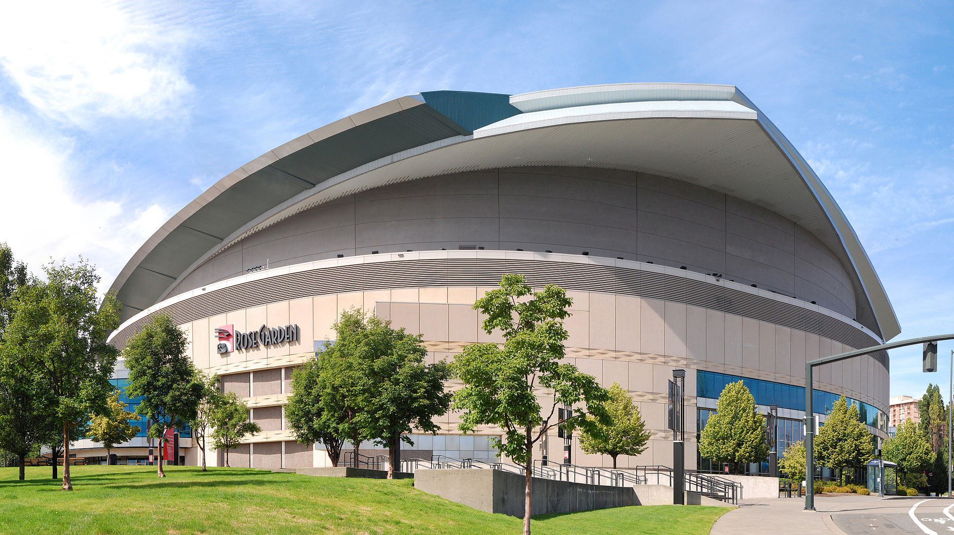 Holiday rentals Moda Center