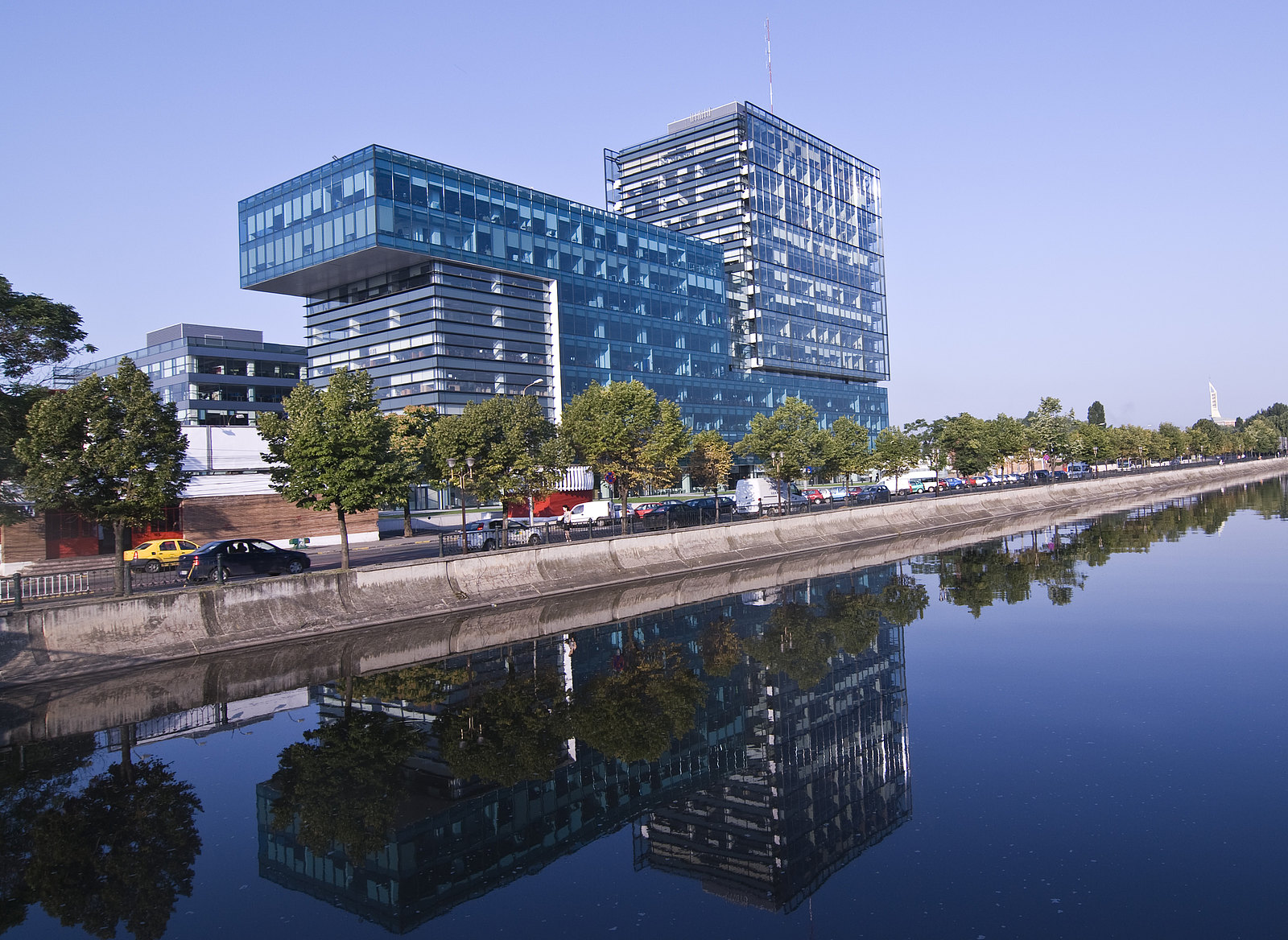 Hotels in Riverplace