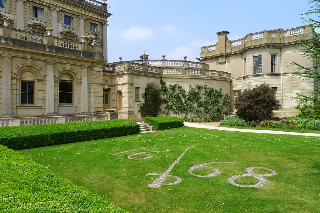 Holiday rentals Cliveden