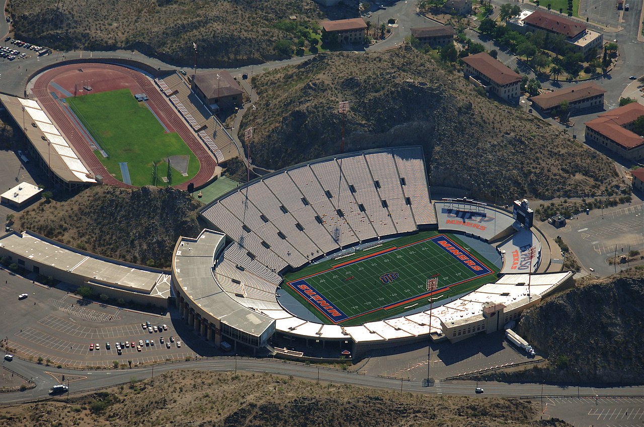 Holiday rentals Sun Bowl Stadium