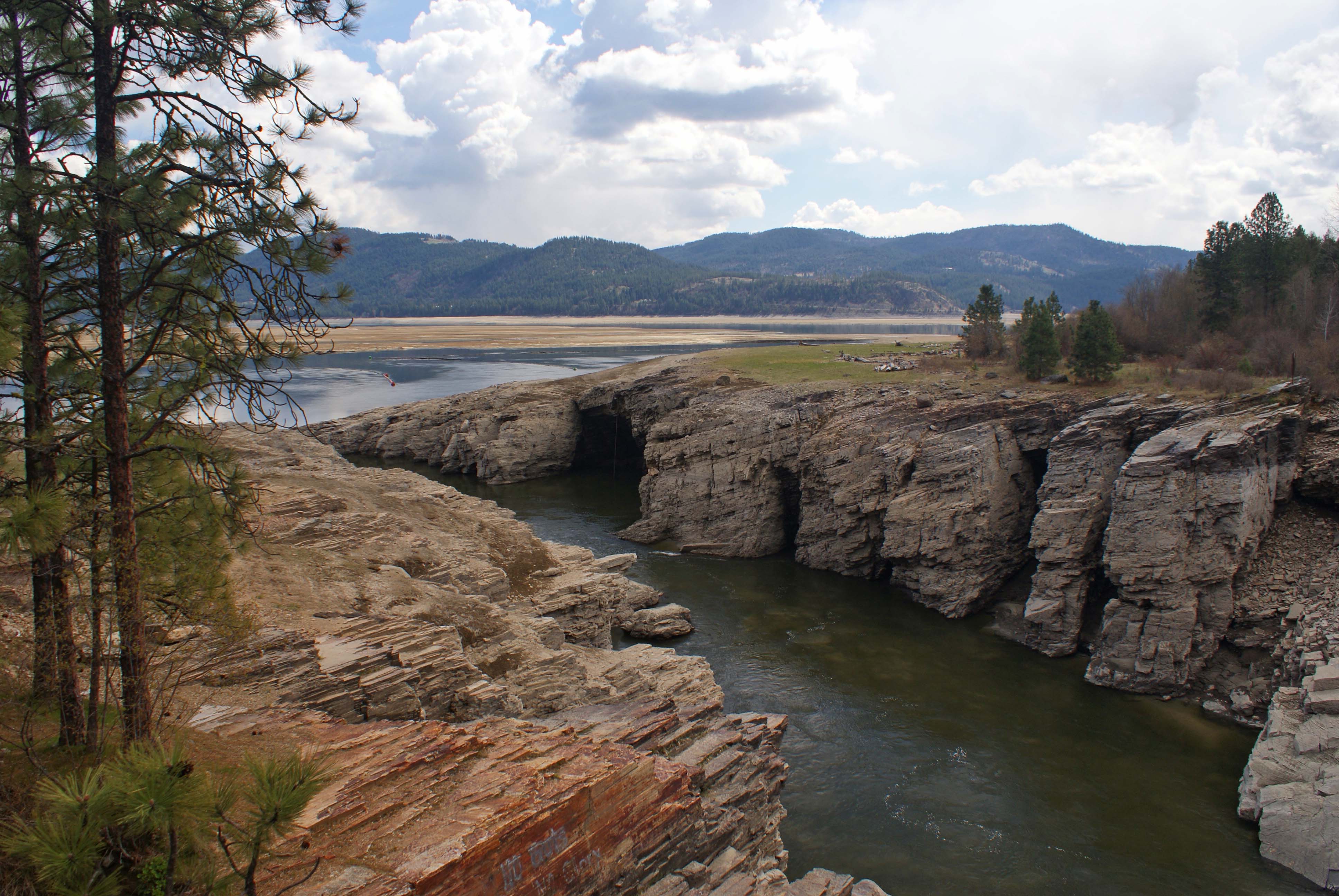 Holiday rentals Kettle Falls