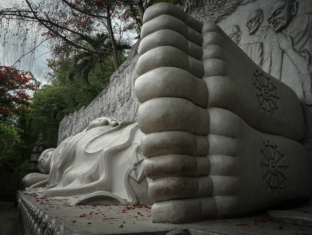 Holiday rentals Long Son Pagoda