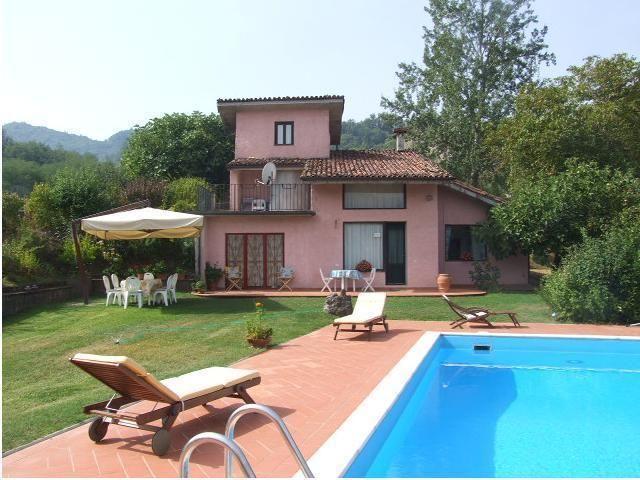 Holiday house with private pool for 5 persons  + 1 child approx. 75 m2