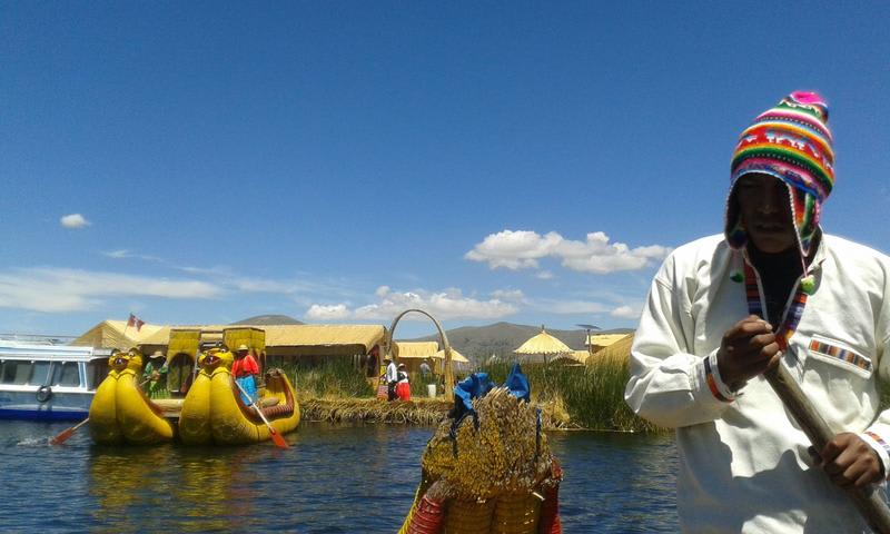 Uros Suma Suyawi Lodge 