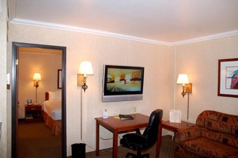 Hotel Tempe/Phoenix Airport InnSuites