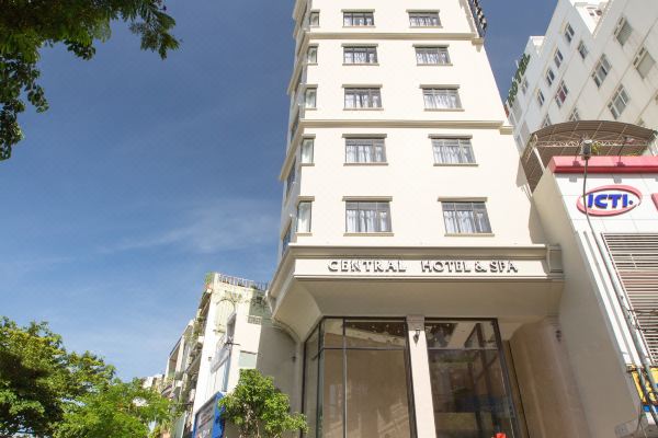 Central Hotel & Spa