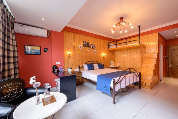 Sanya Xiamohuahua Homestay (Dadonghai Branch)