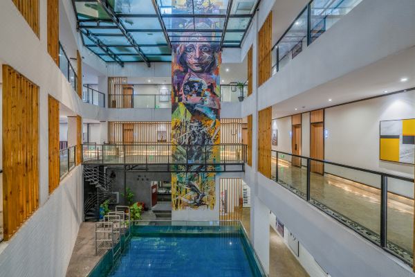 Jinshe Art Hotel (Xishuangbanna Manting Park Splash Plaza Branch)