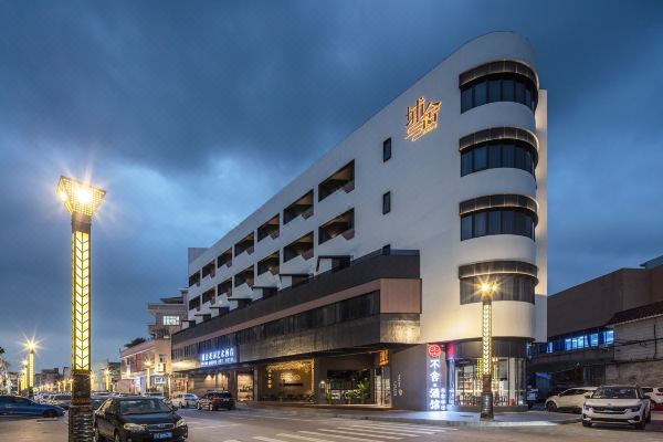 Pushe Garden Art Hotel
