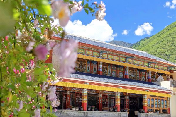 Jiuzhaigou Bujia Homestay