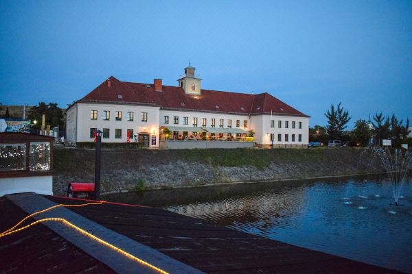 Restaurant Und Pension Alberthafen