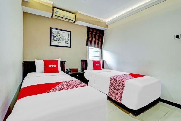 OYO 90278 Hotel Sepuluh Buah Batu Bandung