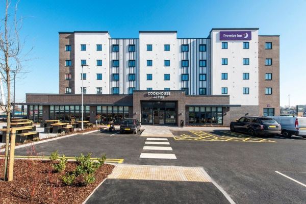 Premier Inn West Bromwich Town Centre (New Square)