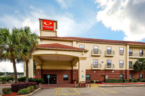 Econo Lodge Inn & Suites Beaumont