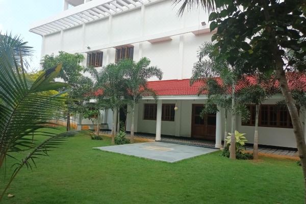 Nilan Grand Resort