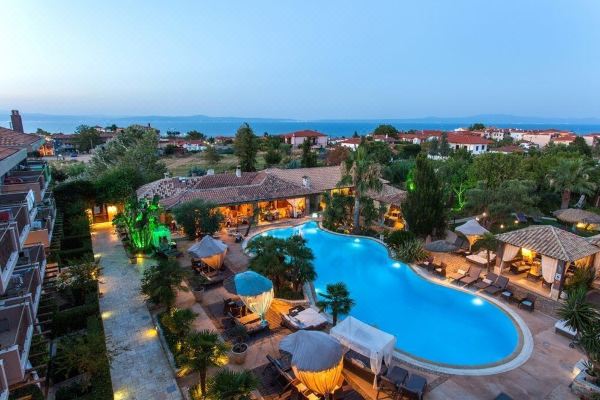 Achtis Hotel