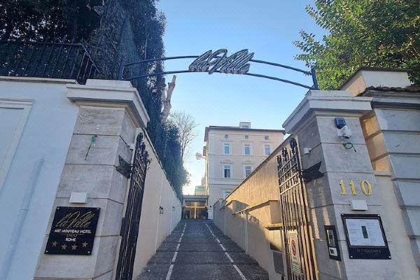 Hotel La Ville Rome