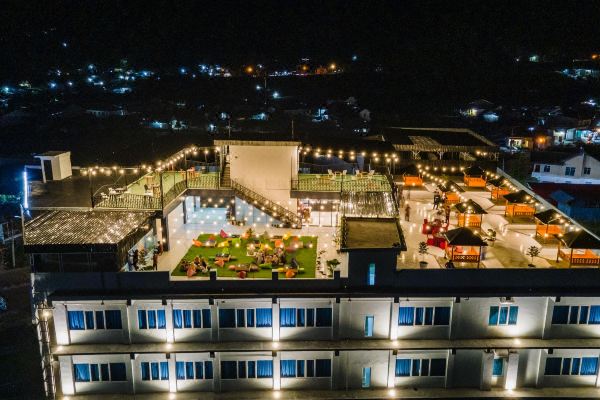 Grand Bayu Hill Hotel