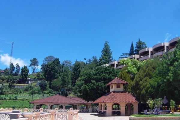 Puncak Inn Resort Hotel